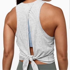 EUC Sz 2 Lululemon All Tied Up Tank in Oatmeal Heather